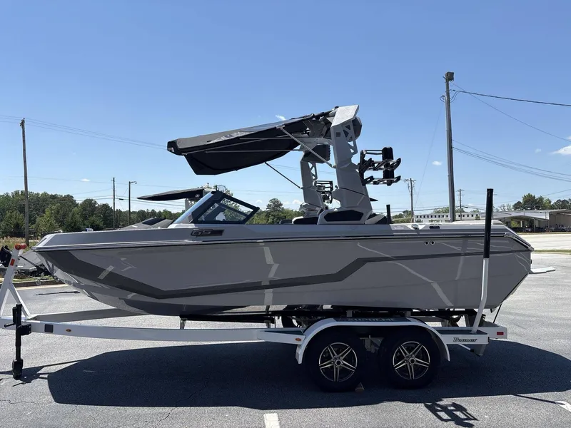 Slide: The Image of Nautique Super Air Nautique GS20 2026 - 4