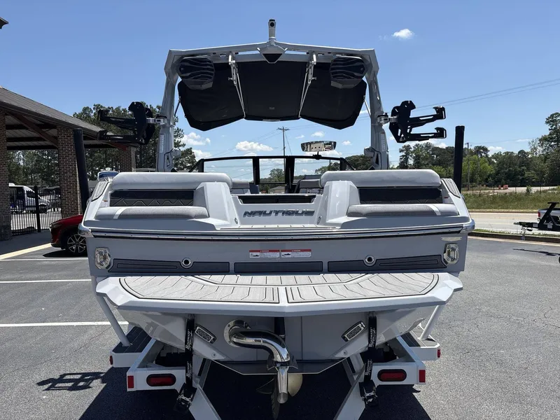 Slide: The Image of Nautique Super Air Nautique GS20 2026 - 8