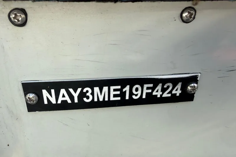 Slide: The Image of 2024 H-Craft 27 CC boat identification plate with serial number NAY3ME19F424. - 47