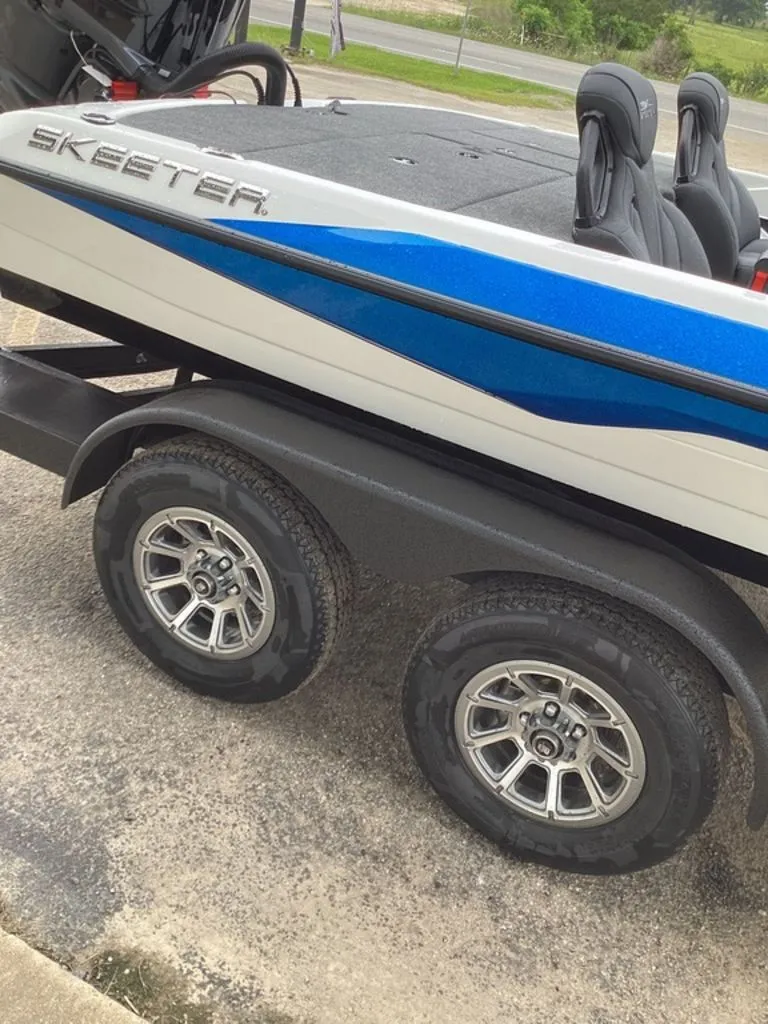 Slide: The Image of Skeeter ZXR21 SE 2026 - 29