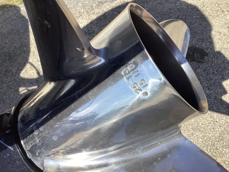 Slide: The Image of Skeeter ZXR21 SE 2026 - 4