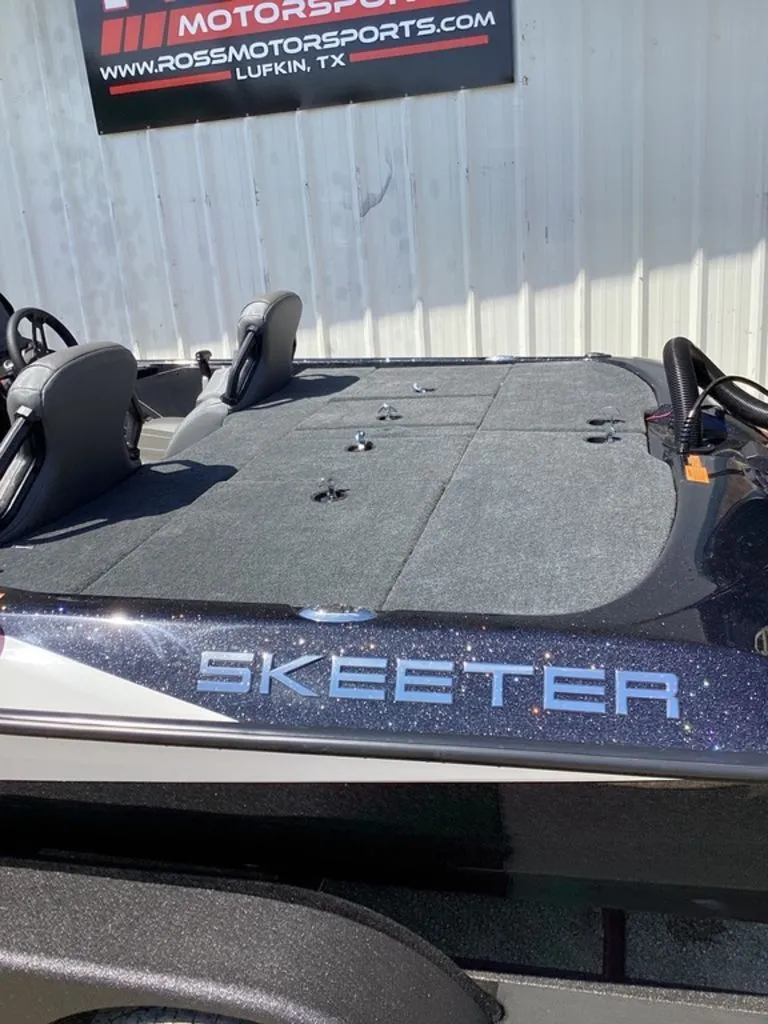 Slide: The Image of Skeeter ZXR21 SE 2026 - 7