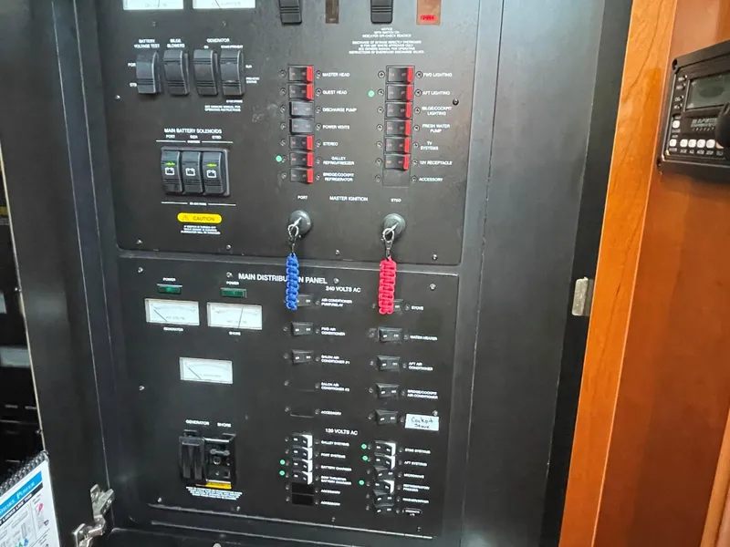 Slide: The Image of 33 - 34