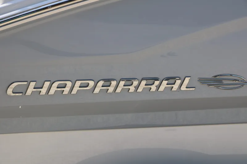 Slide: The Image of Chaparral 21 SSi Ski/Fish 2025 - 13