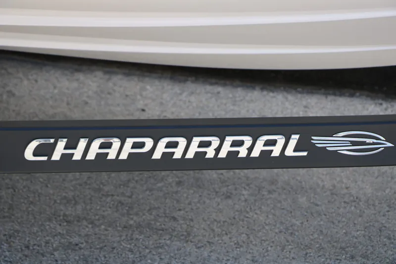 Slide: The Image of Chaparral 21 SSi Ski/Fish 2025 - 17