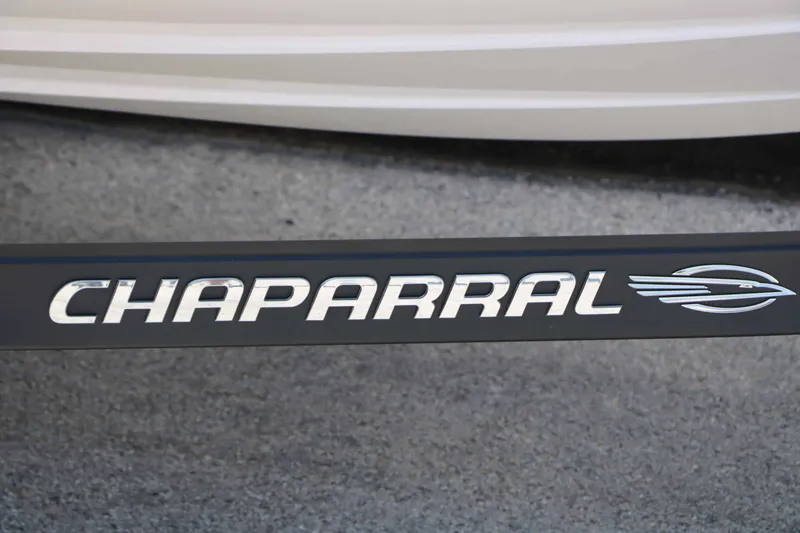 Slide: The Image of Chaparral 21 SSi Ski/Fish 2025 - 17