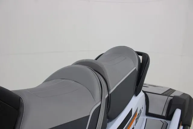 Slide: The Image of Kawasaki Jet Ski Ultra 160 2026 - 15