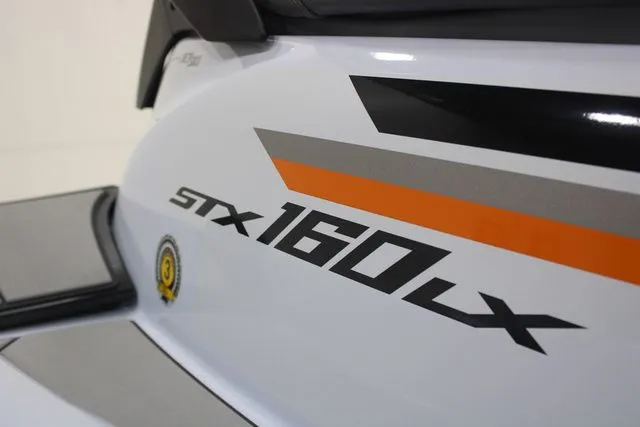 Slide: The Image of Kawasaki Jet Ski Ultra 160 2026 - 9