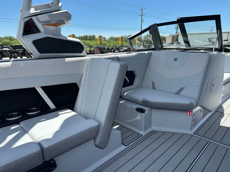 Slide: The Image of Nautique Super Air Nautique GS22 2026 - 29