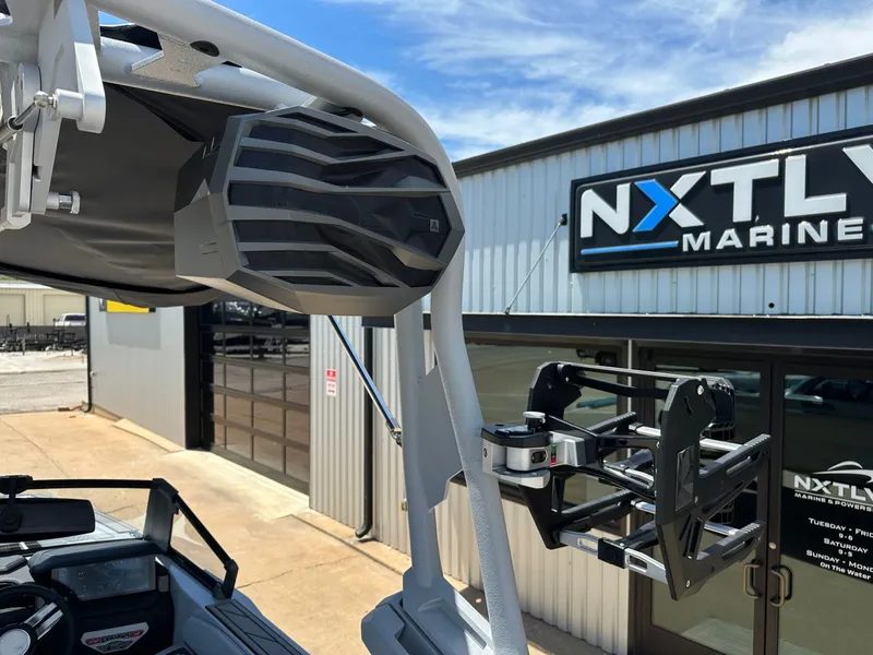 Slide: The Image of Nautique Super Air Nautique GS22 2026 - 46