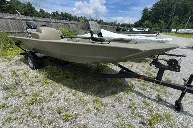 The Image of 2026 Tracker Grizzly 1754 SC boat on trailer, parked outdoors on gravel. - 0