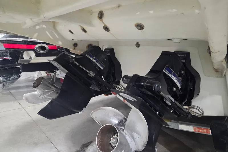 Slide: The Image of 2008 Sea Ray 300 Select EX boat with dual propellers and MerCruiser Bravo Three drives. - 15