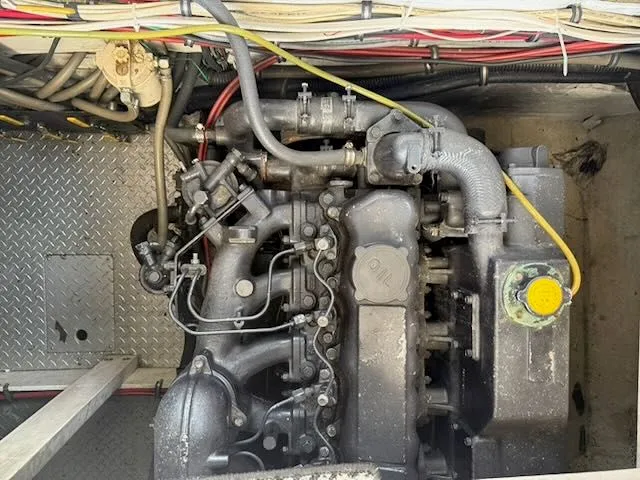 Slide: The Image of Engine compartment of 1990 Bayliner 3888 Motoryacht. - 10