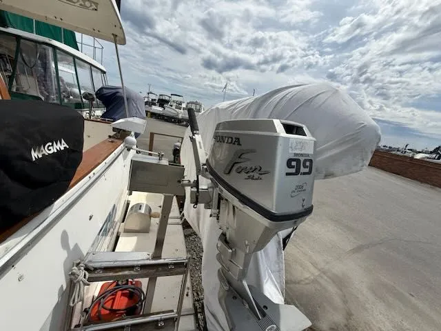 Slide: The Image of Bayliner 3888 Motoryacht 1990 - 52