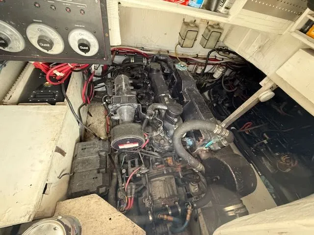Slide: The Image of Engine room of 1990 Bayliner 3888 Motoryacht. - 9