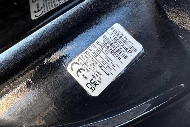 Slide: The Image of Label on 2024 Bayliner VR6 Bowrider OB, displaying model and serial numbers. - 22
