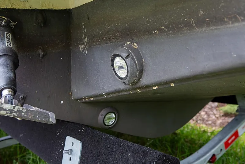 Slide: The Image of Close-up of a 2007 Speed Sport 25 boat hull with underwater lights. - 5