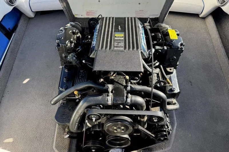 Slide: The Image of Engine of a 2002 Gekko GTR-22 boat, showcasing mechanical components. - 5