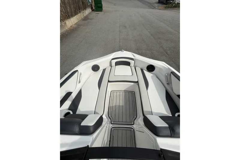 Slide: The Image of 2025 Yamaha Boats 195S interior with sleek seating and modern design. - 6