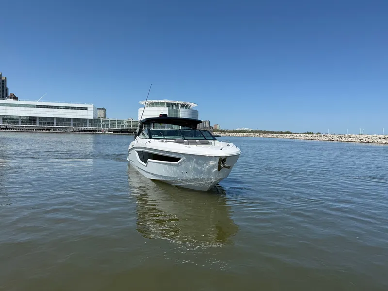 Slide: The Image of Cruisers 38 GLS 2021 - 73