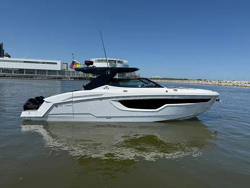 Slide: The Image of Cruisers 38 GLS 2021 - 83