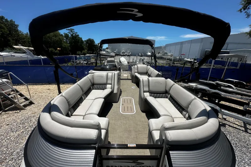 Slide: The Image of 2019 Bennington QX 25 Stern Lounge pontoon boat with spacious seating and canopy. - 6