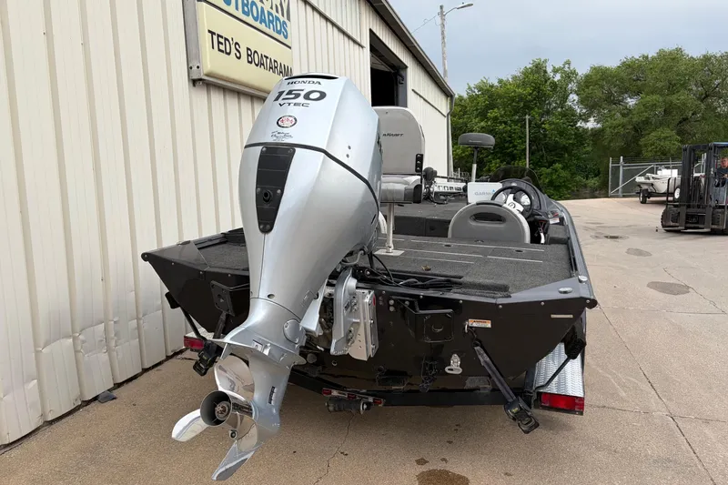 Slide: The Image of 2018 Polarcraft TX 195 boat with Honda 150 VTEC engine at Ted's Boatarama. - 2