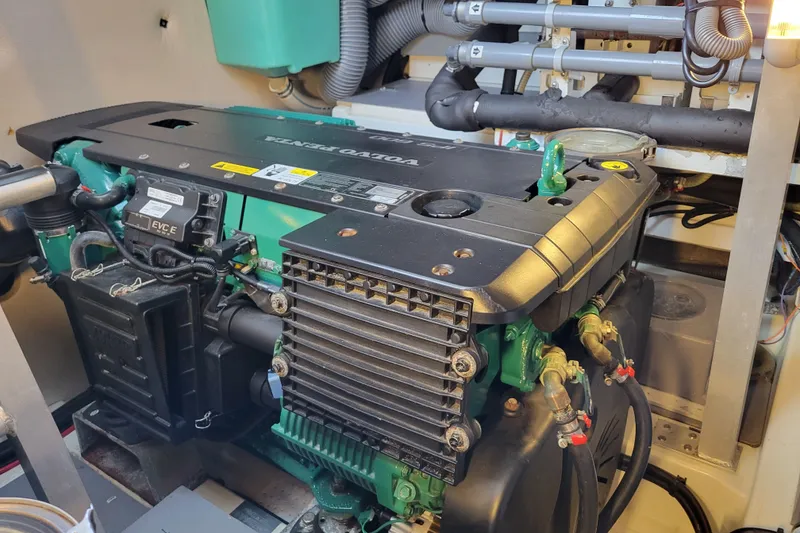 Slide: The Image of Engine room of a 2017 Prestige 500 yacht with Volvo Penta engine. - 51