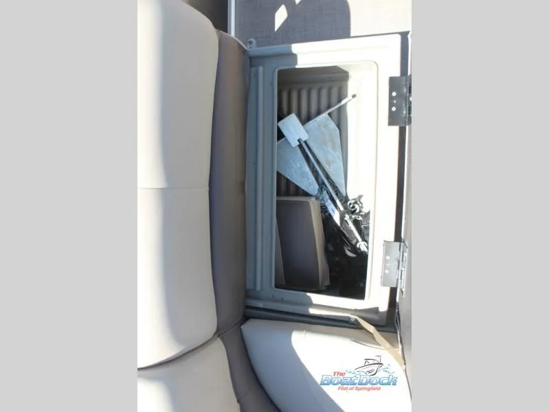 Slide: The Image of Party Barge 18 DLX 2024 - 19