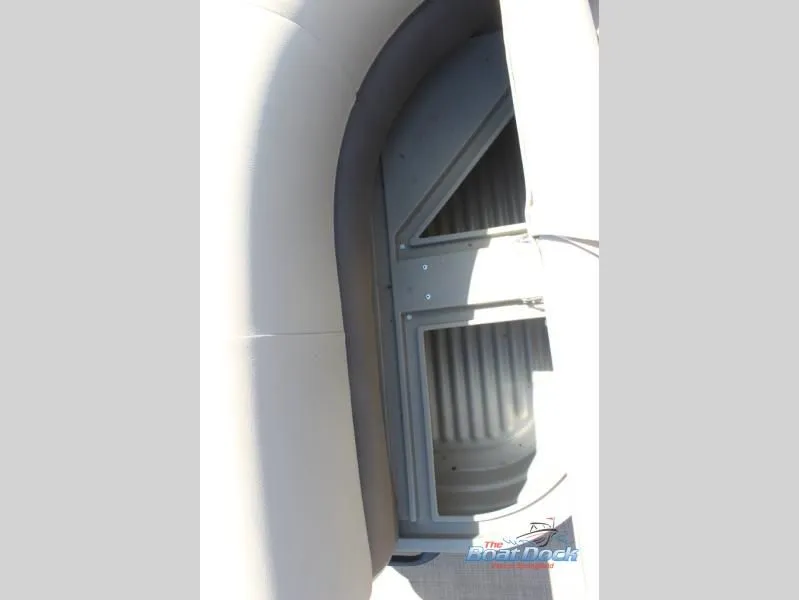 Slide: The Image of Party Barge 18 DLX 2024 - 20