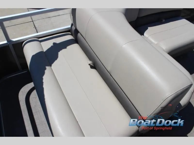 Slide: The Image of Party Barge 18 DLX 2024 - 21