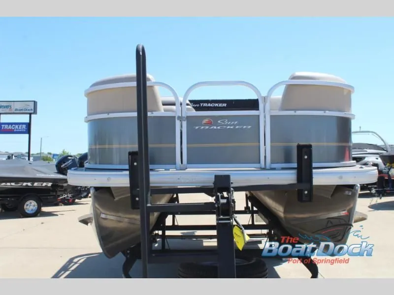 Slide: The Image of Party Barge 18 DLX 2024 - 4