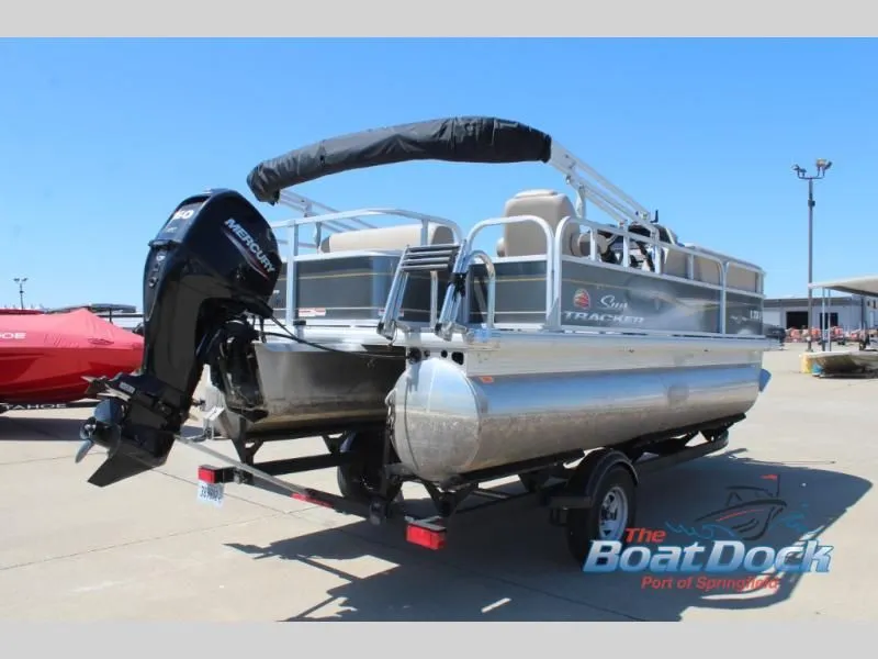 Slide: The Image of Party Barge 18 DLX 2024 - 9