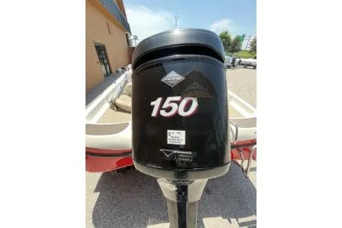 Slide: The Image of 2006 Nitro 288 Sport boat with 150 HP V6 engine in outdoor setting. - 6