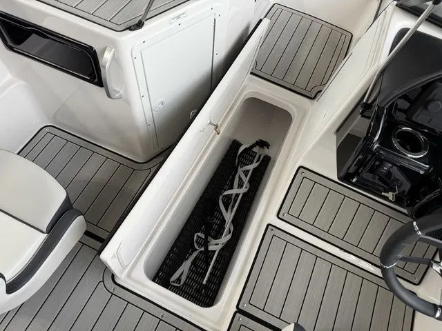 Slide: The Image of Yamaha 195S 2026 - 20