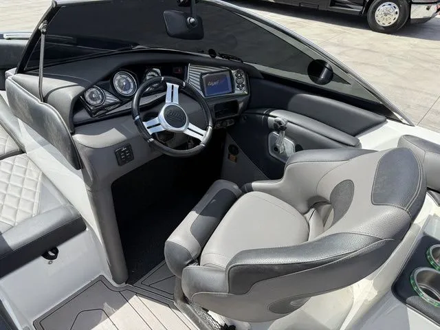 Slide: The Image of Tigé Z3 2013 - 10