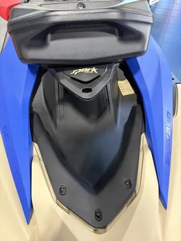 Slide: The Image of Sea-Doo Spark Trixx for 1 2025 - 8