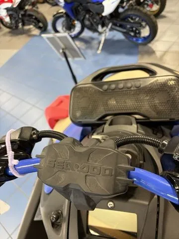 Slide: The Image of Sea-Doo Spark Trixx for 1 2025 - 9