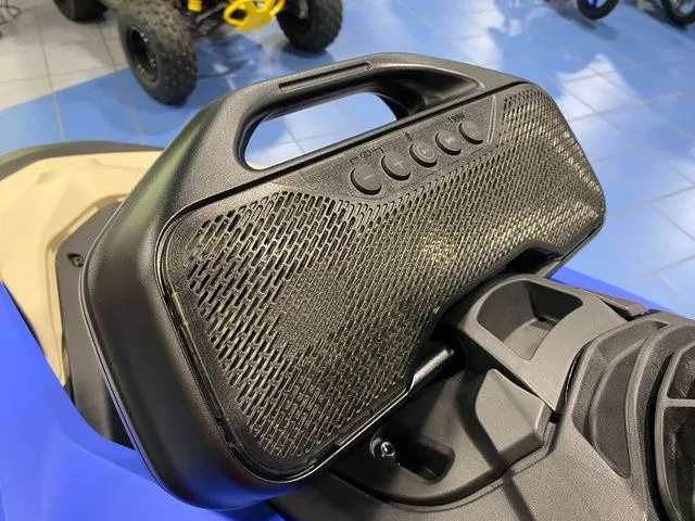 Slide: The Image of Sea-Doo Spark Trixx for 1 2025 - 6
