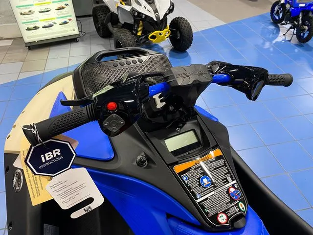 Slide: The Image of Sea-Doo Spark Trixx for 1 2025 - 7