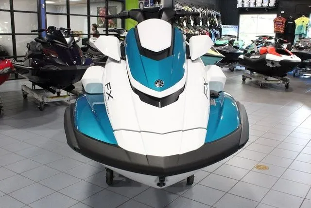 Slide: The Image of Yamaha FX Cruiser HO 2026 - 3