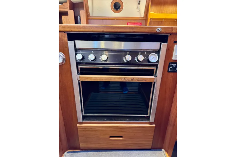 Slide: The Image of Stove and oven in 1996 Grand Banks 46 Heritage CL yacht galley. - 41