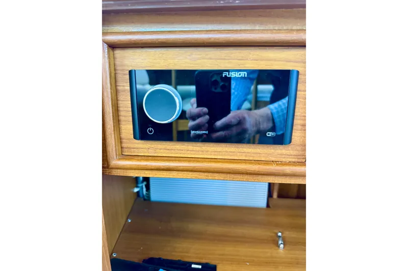 Slide: The Image of Fusion stereo system in 1996 Grand Banks 46 Heritage CL yacht interior. - 80
