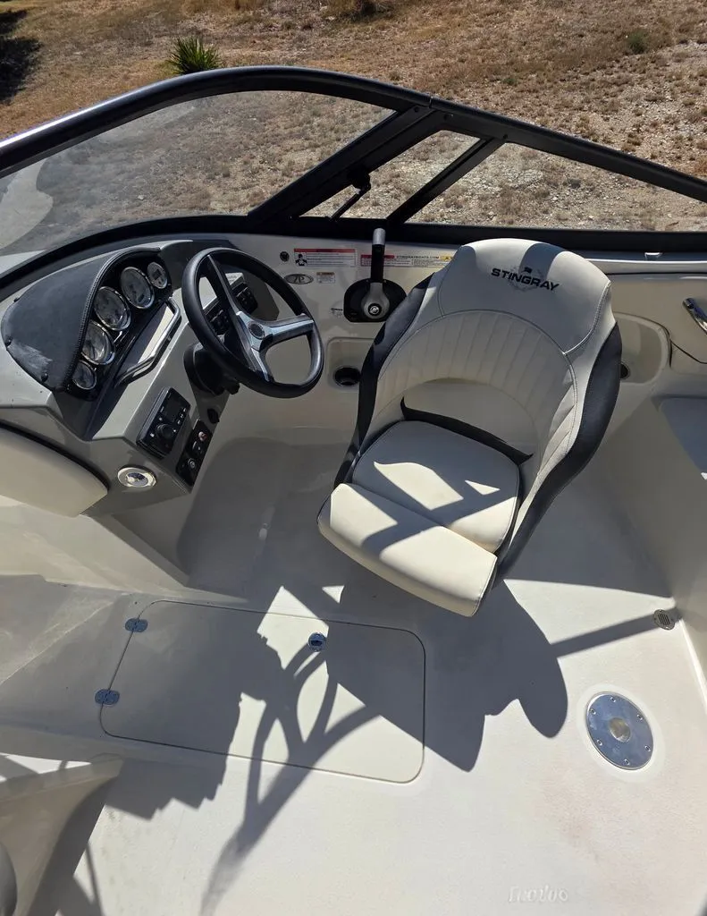 Slide: The Image of Stingray 208 LR 2021 - 9