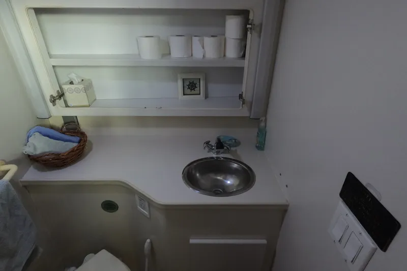 Slide: The Image of Carver Yachts 33 Aft Cabin 1992 - 9