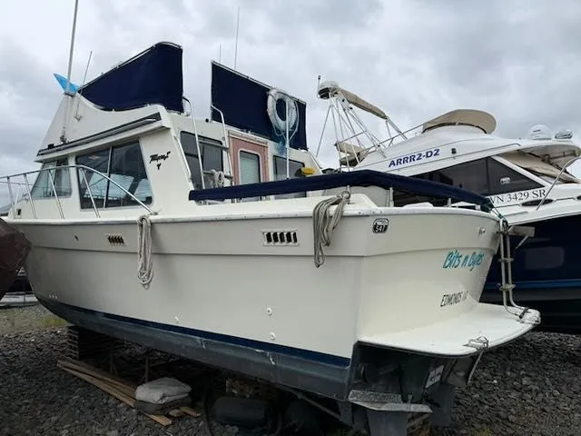 The Image of Tollycraft 34 Sedan 1978 - 0
