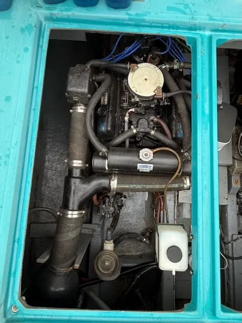 Slide: The Image of Tollycraft 34 Sedan 1978 - 10