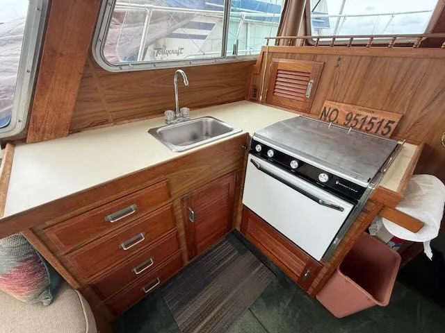 Slide: The Image of Tollycraft 34 Sedan 1978 - 19
