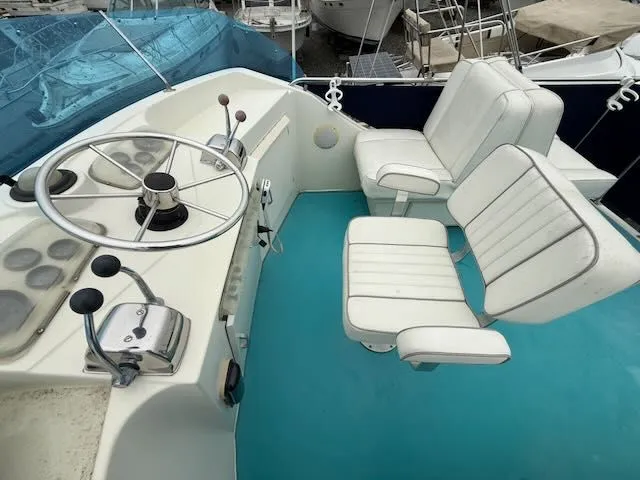 Slide: The Image of Tollycraft 34 Sedan 1978 - 8