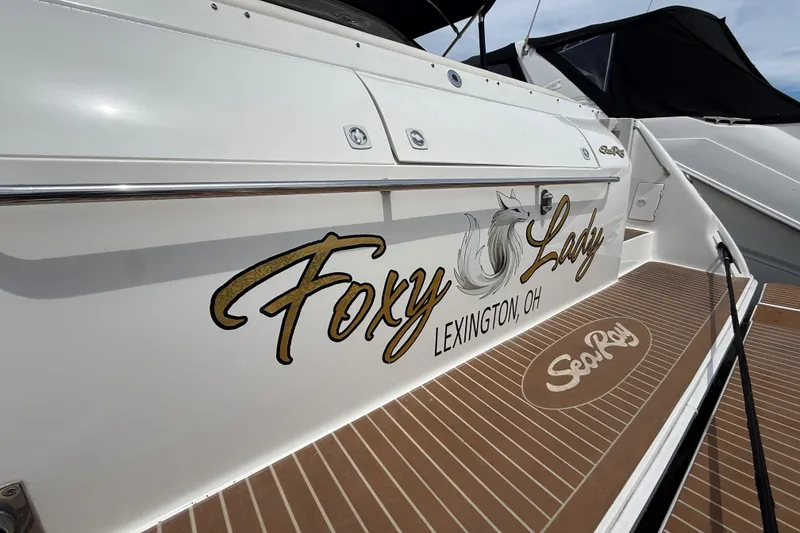 Slide: The Image of Sea Ray 500 Sundancer 1998 boat with "Foxy Lady" name, Lexington, OH. - 11